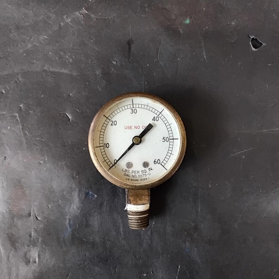 Used USG. US GAUGES 15399-1 60PSI pressure gauge ($11 OBO)