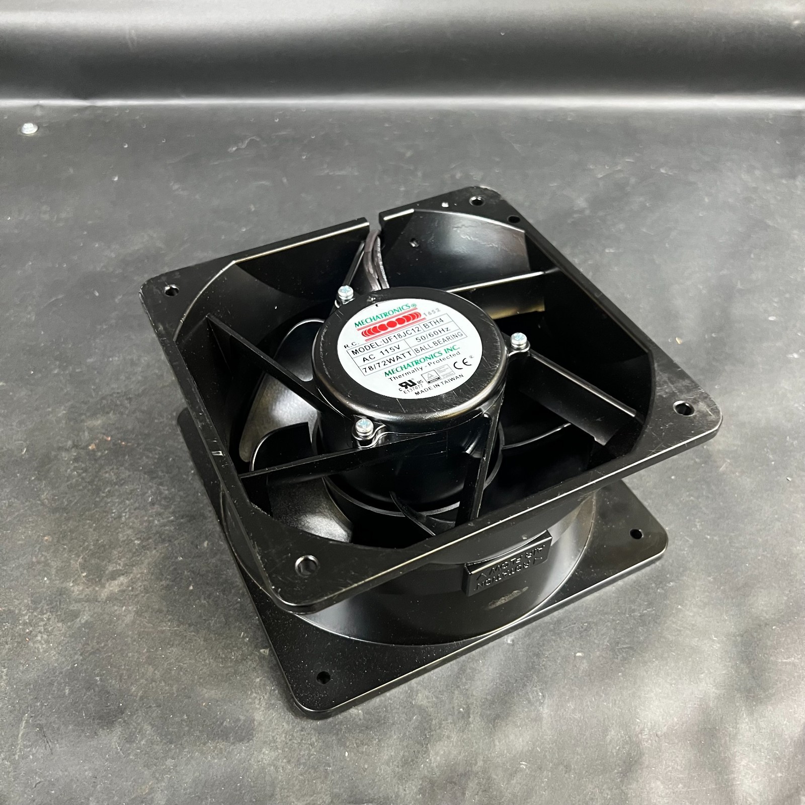 MECHATRONICS UF18JC12-BTH4 AC AXIAL FAN ($45 OBO)