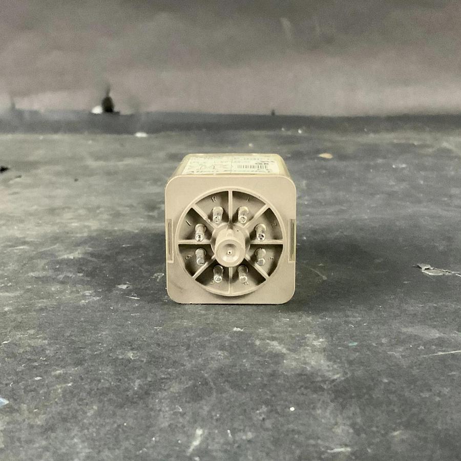 Used ALLEN BRADLEY 700 HA32A1 SERIES B RELAY($7 OBO)