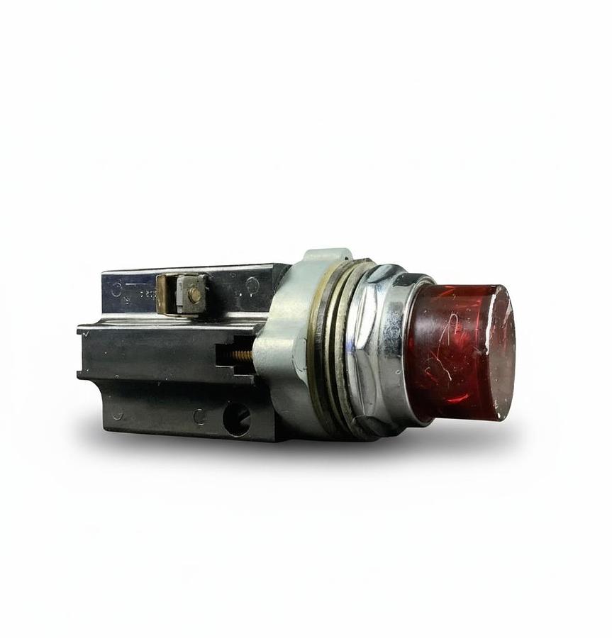 Used FURNAS 52PA4E2 SERIES B OIL TIGHT PILOT LIGHT RED LENS 120V AC/DC