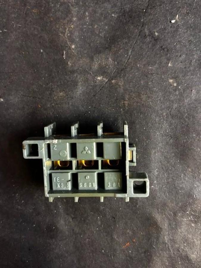 Used MITSUBISHI TE-K5.5 TERMINAL BLOCK ($3 OBO)
