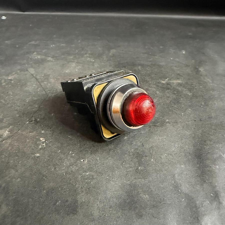 Used TELEMECANIQUE XB2-M RED PILOT LIGHT ($22 OBO)