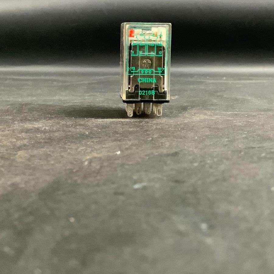 Used ALLEN BRADLEY 700-HC14Z24-4 SER.C RELAY($10 OBO)