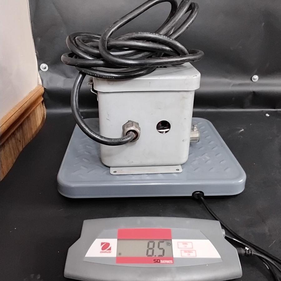 Used HOFFMAN M-689718 MOTOR CONTROL ($80 OBO)