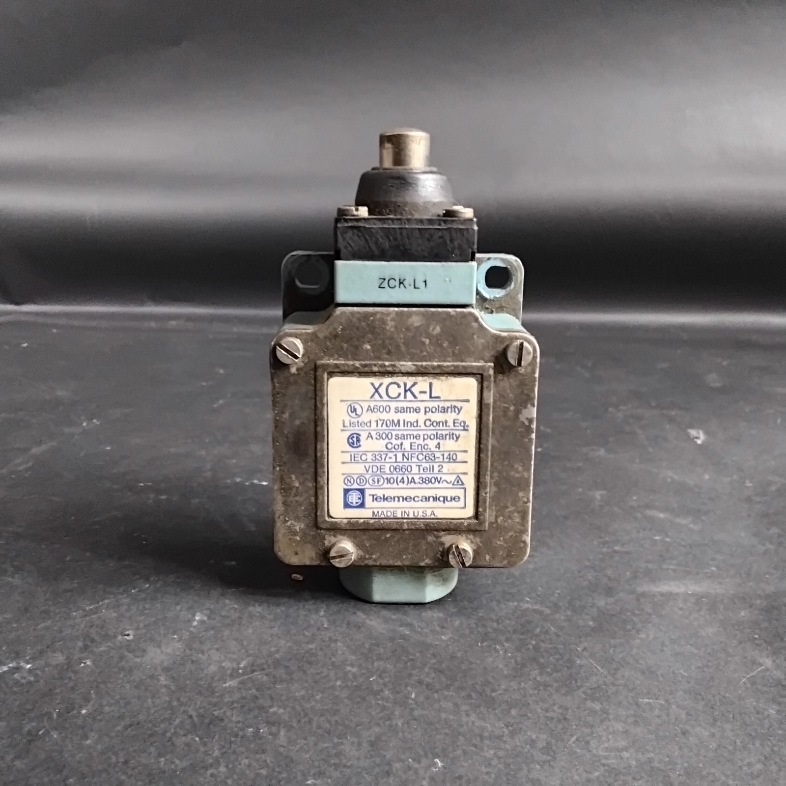 Used TELEMECANIQUE XCK-L LIMIT SWITCH ($50 OBO)