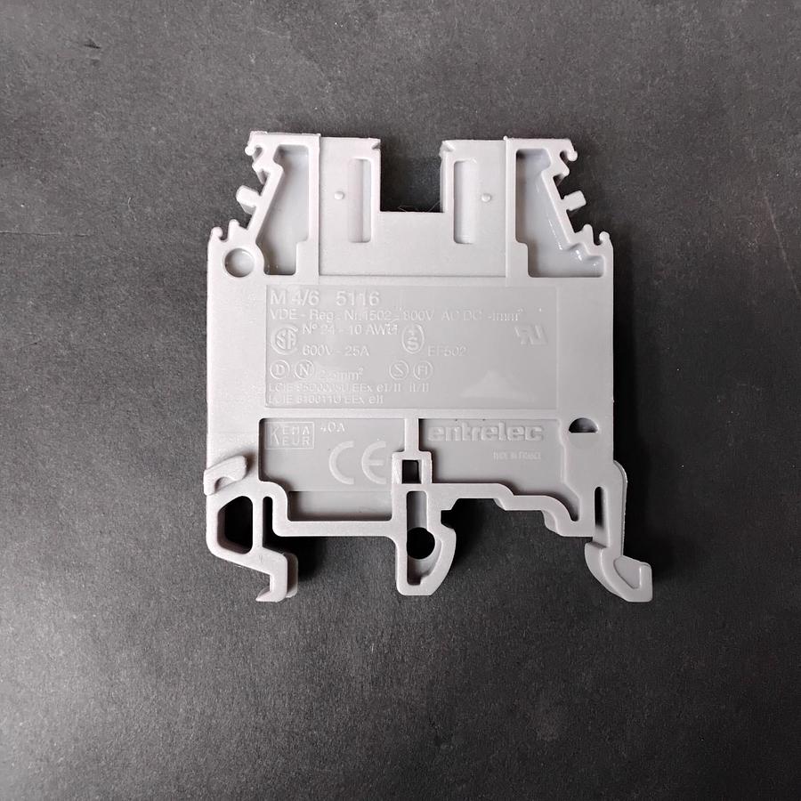 Used ABB ENTRELEC M4/6-5116 DIN RAIL TERMINAL BLOCK ($1.25 OBO)