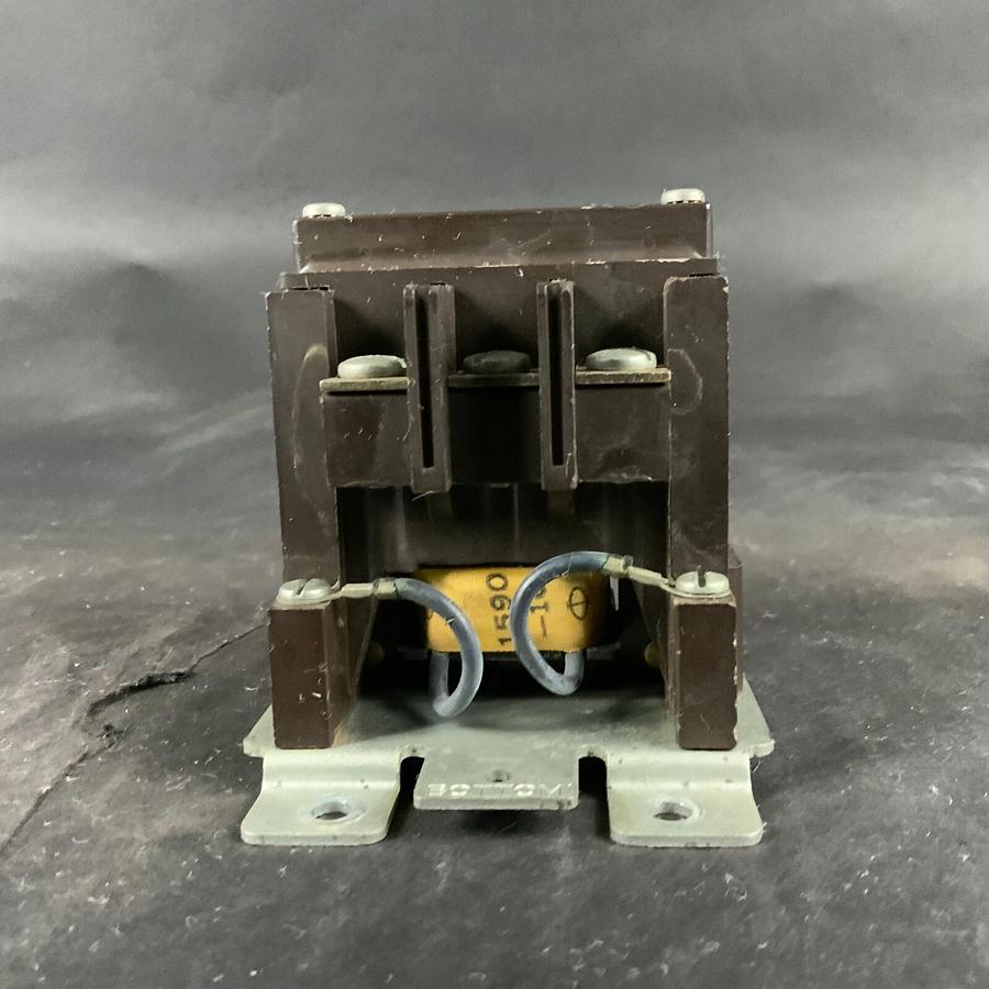 CUTLER-HAMMER 9560H391B CONTACTOR ($60 OBO)