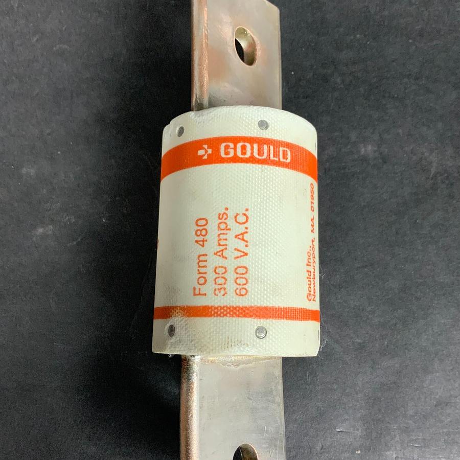 Used FERRAZ SHAWMUT AMPTRAP A4BX300-150J FUSE ($45 OBO)