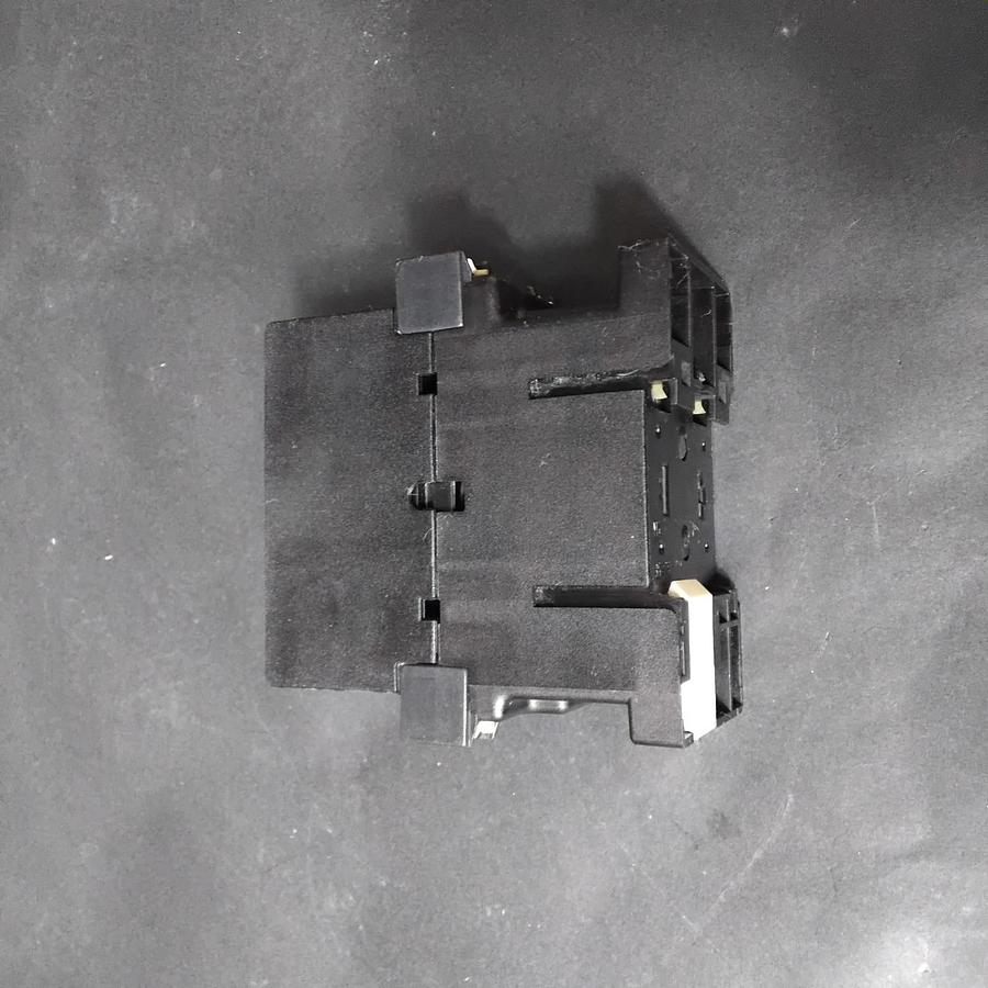 Used MOELLER DIL0AM CONTACTOR ($35 OBO)