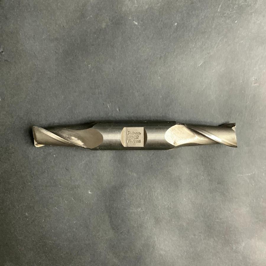 Used PUTNAM 9/16” HSS 2-FLUTE DOUBLE END MILL ($15 OBO)