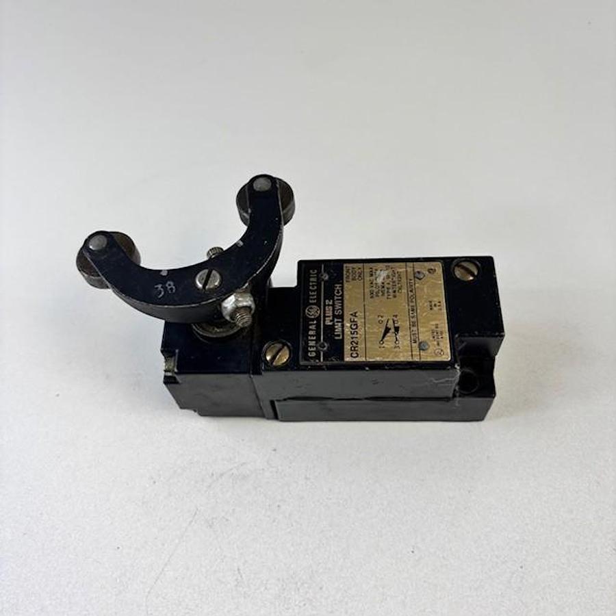 Used GENERAL ELECTRIC CR215G61 LIMIT SWITCH