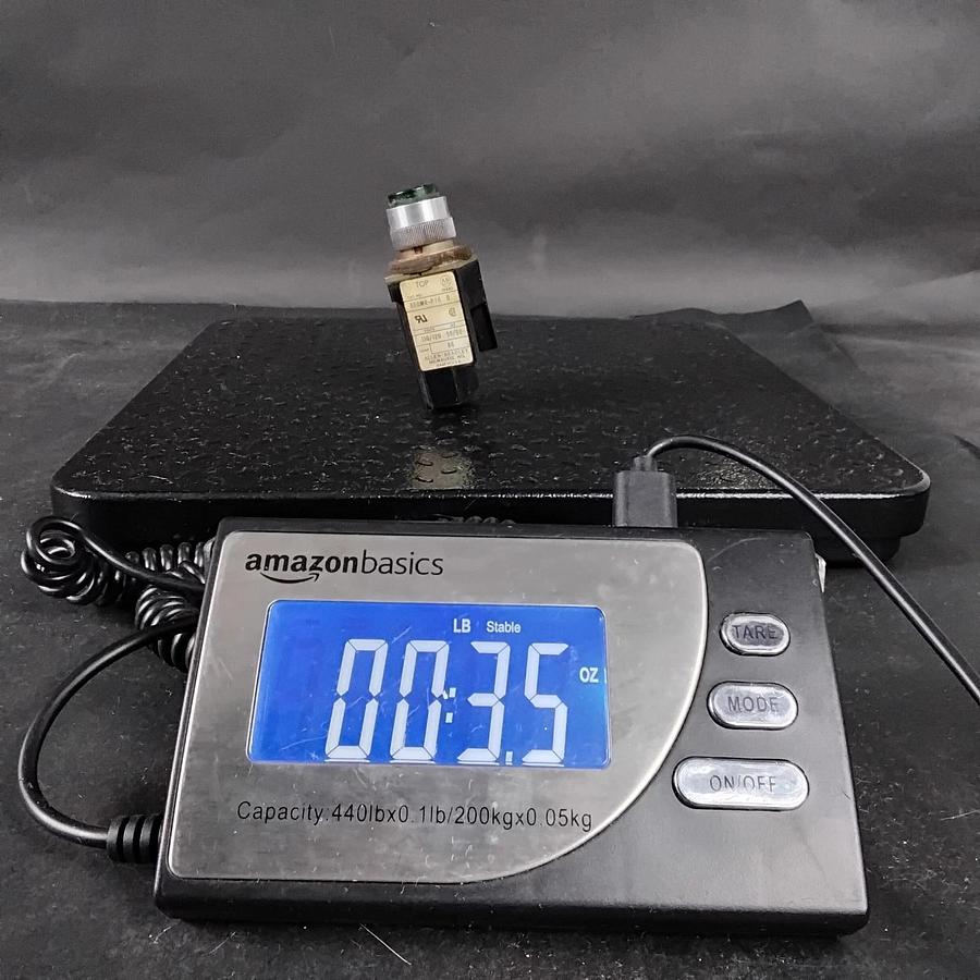 Used ALLEN BRADLEY 800MR-P16 GREEN PILOT LIGHT ($15 OBO)