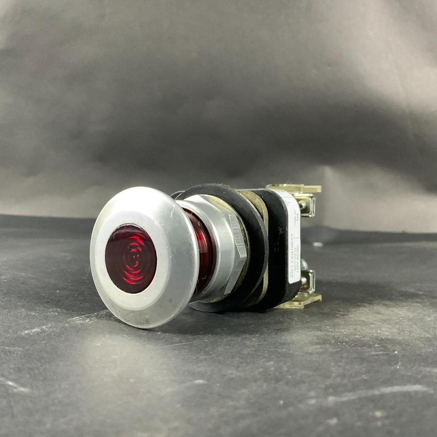 Used ALLEN BRADLEY 800T-FXQ10RA5 ILLUMINATED PUSH BUTTON ($70 OBO)
