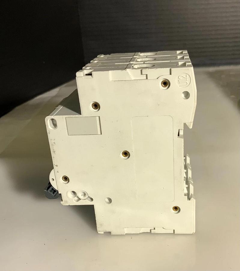 MERLIN GERIN MULTI9 C60N 16A-TYPE C ($49.99 OBO)