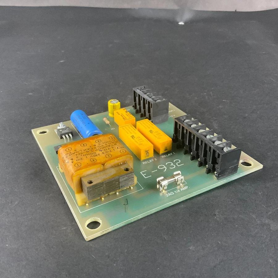 Used UNBRANDED E-932 CIRCUIT BOARD ($25 OBO)