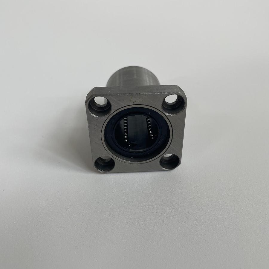 Used PBC LINEAR EPK20G 20MM INNER DIAMETER SQUARE FLANGE LINEAR BALL BEARING OEM