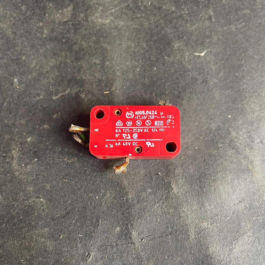 Used MARQUARDT 1005 0424 MICRO SWITCH
