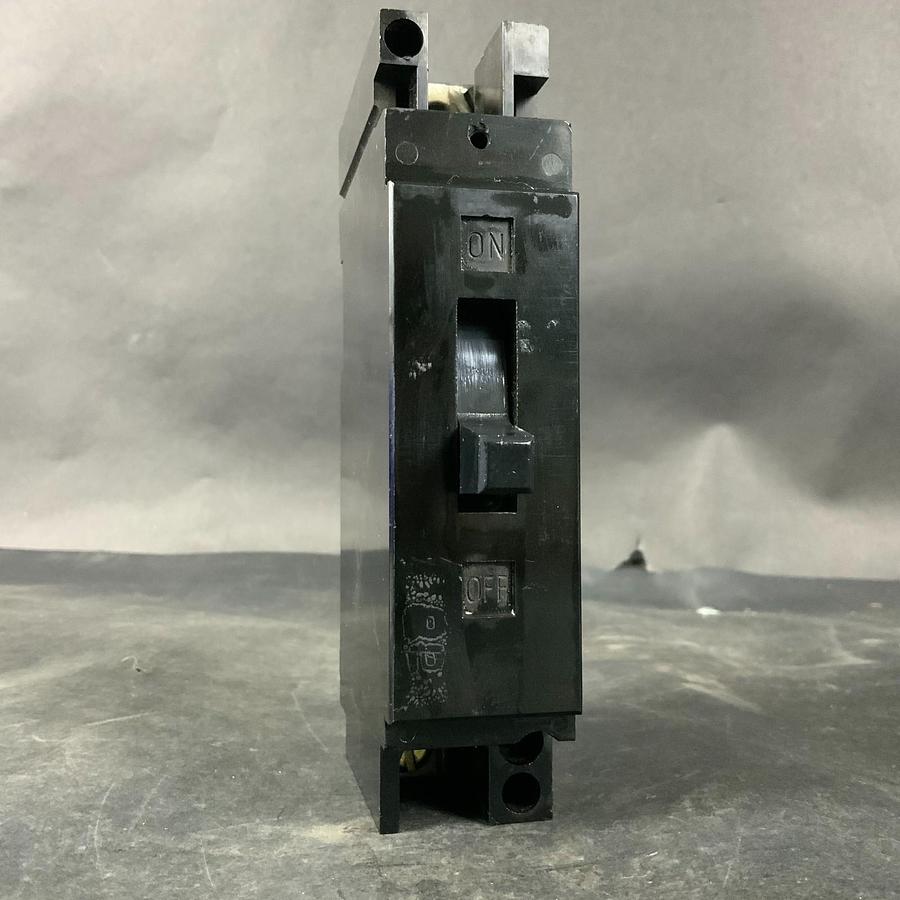 Used WESTINGHOUSE EA1020 CIRCUIT BREAKER ($35 OBO)