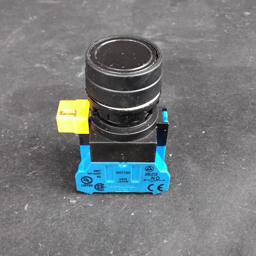 Used IDEC HW-F10 PUSHBUTTON ($15 OBO)