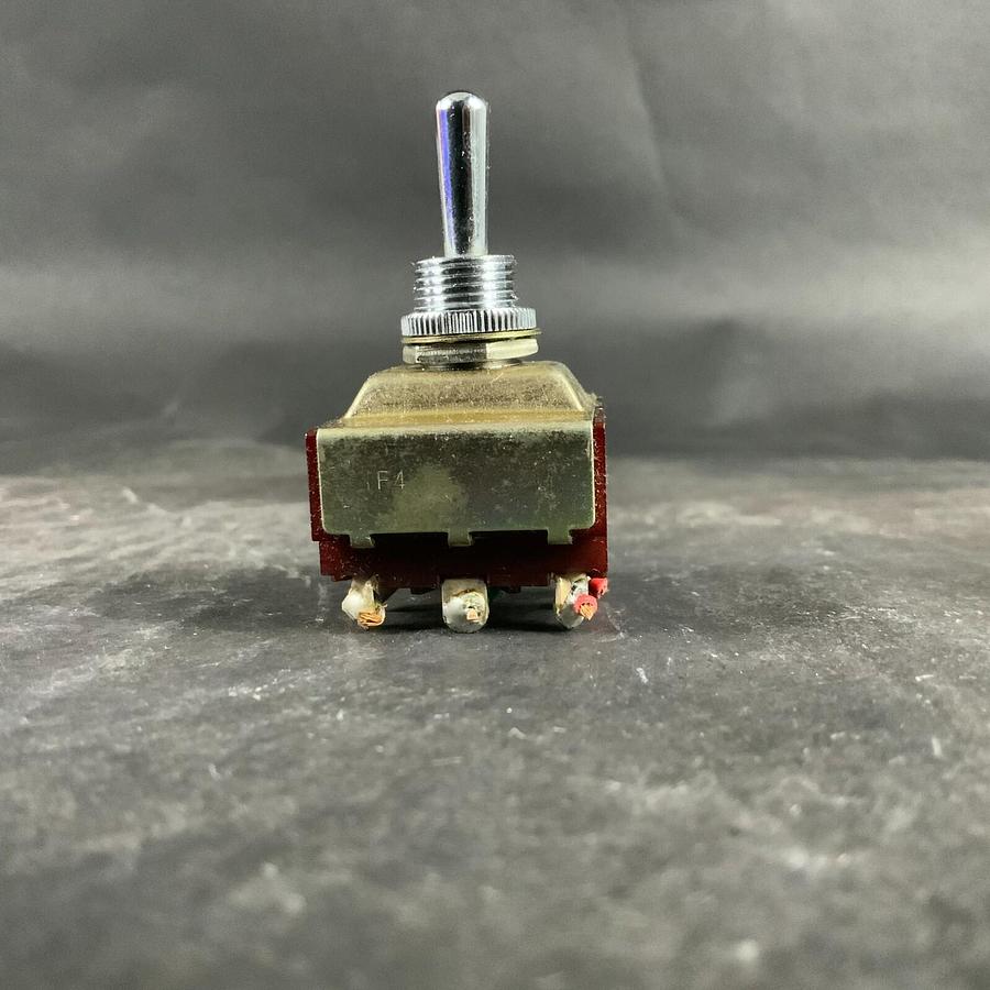 Used NIHON KAIHEKI S-33 TOGGLE SWITCH ($10 OBO)