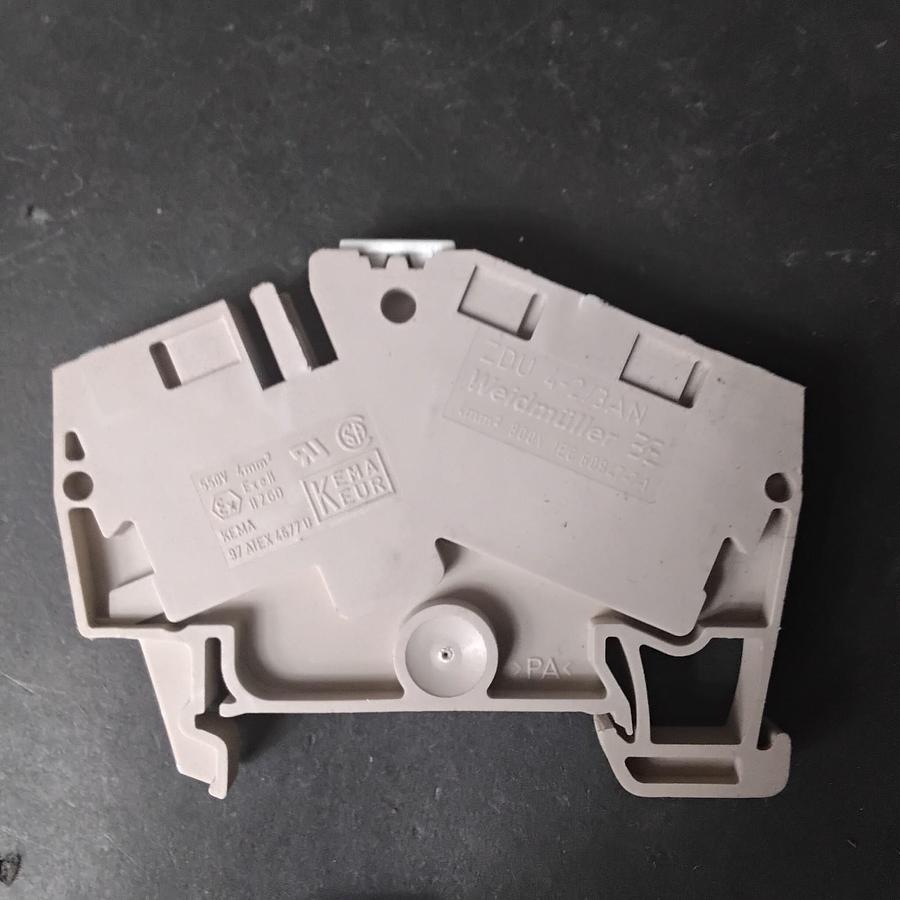Used WEIDMULLER ZDU 4-2/3AN TERMINAL BLOCK - GROUP OF 7 ($13 OBO)