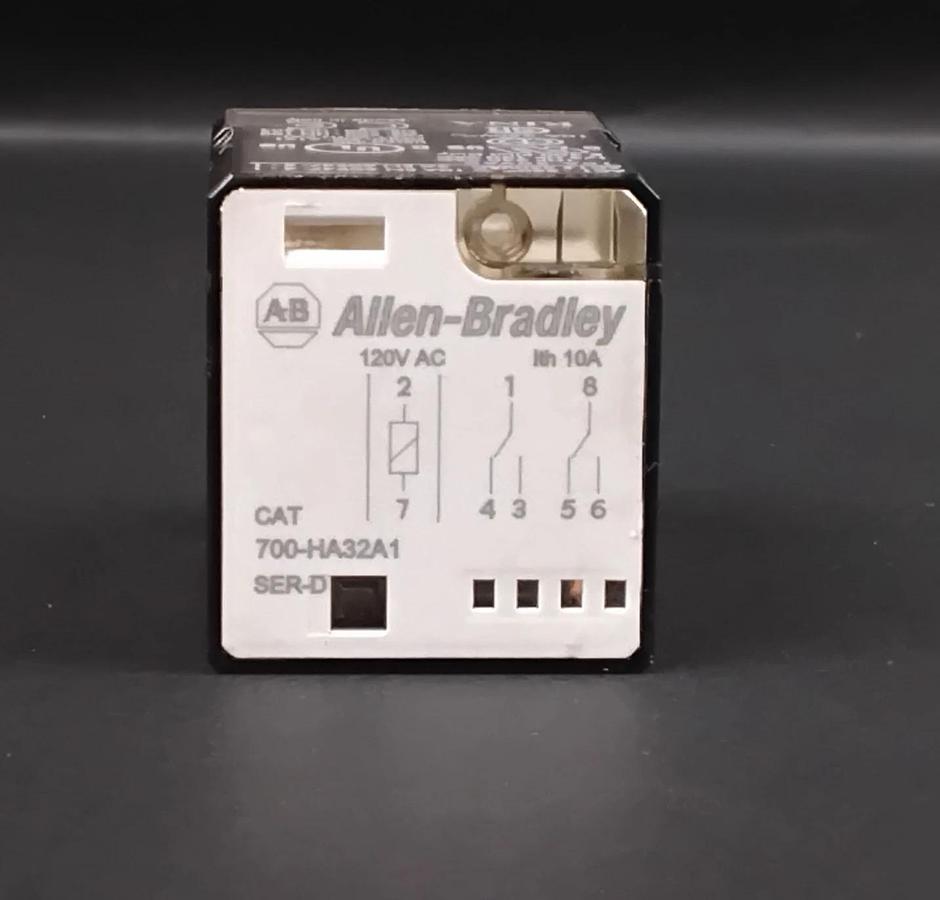 Used ALLEN BRADLEY 700-HA32A1 SERIES D ($10 OBO)