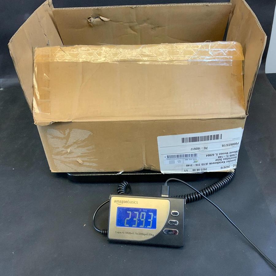 THOMAS & BETTS TK114A-RT 1-1/4” EMT COMPRESSION COUPLING - BOX OF 50 ($100 OBO)