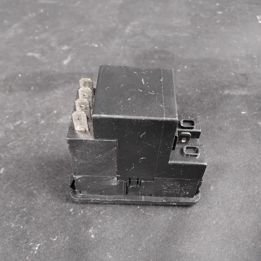 Used CORCOM PS0S0DBX0 POWER ENTRY MODULE ($15 OBO)