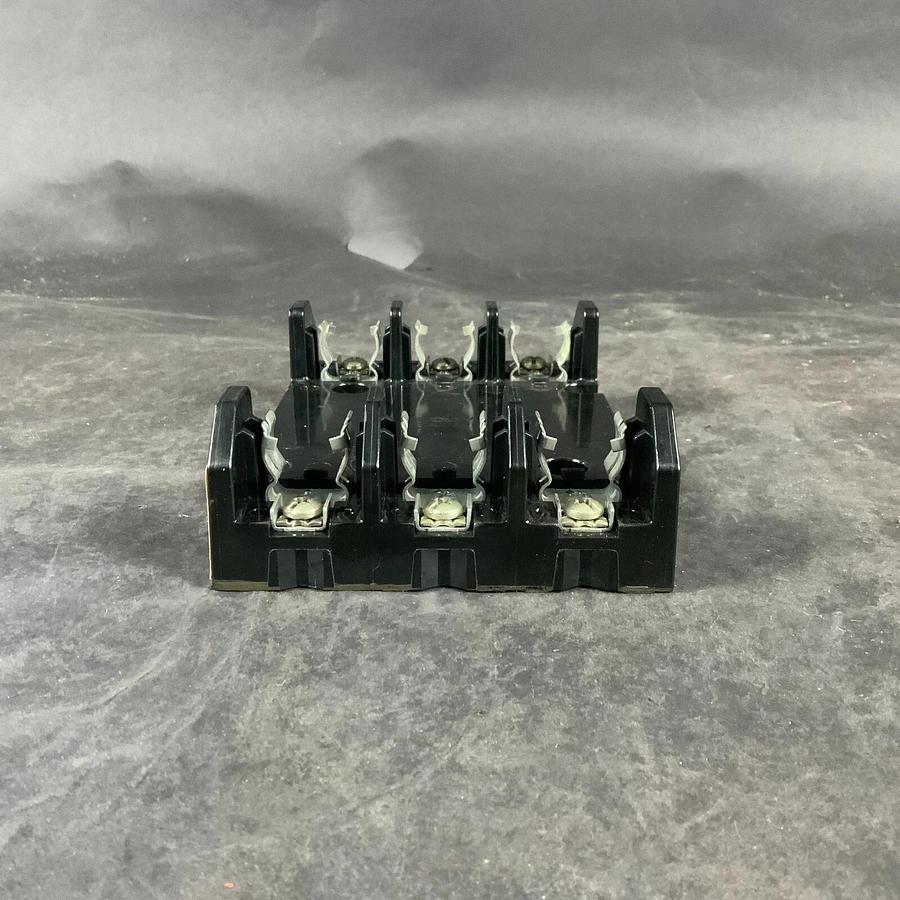 Used LITTELFUSE LH60030-3P FUSE BLOCK ($20 OBO)