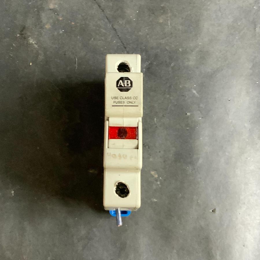 Used ALLEN BRADLEY 1492-FB1C30-D1 FUSE HOLDER CLASS CC ($10 OBO)