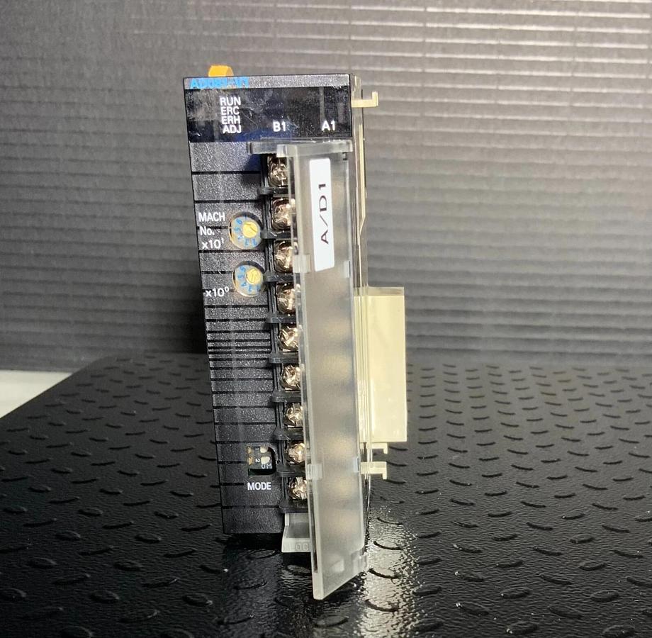 OMRON CJ1W-AD081-V1 ($199.99 OBO)