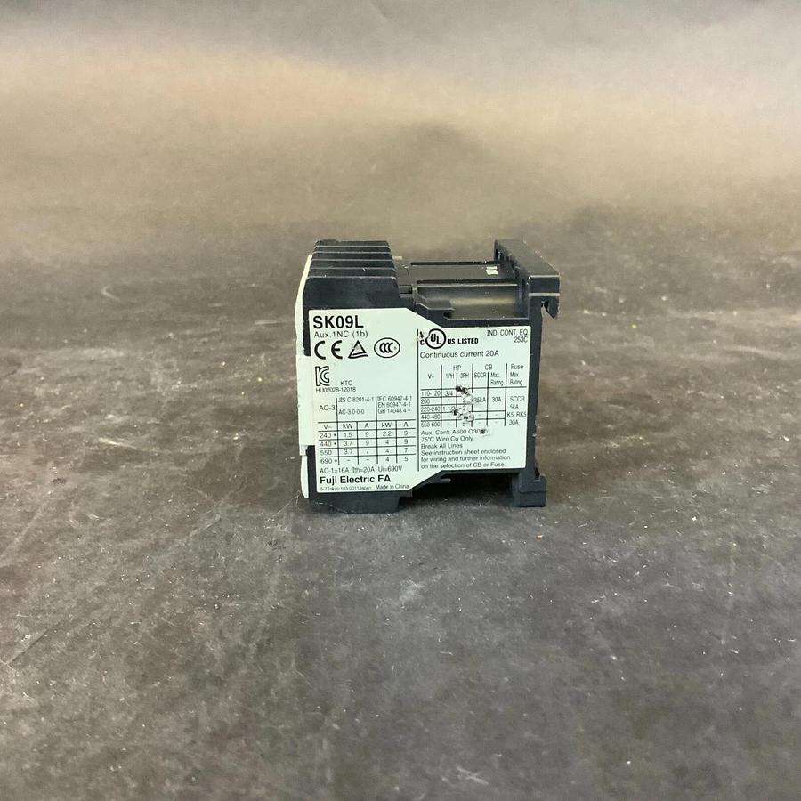 Used FUJI SK09L CONTACTOR  ($60 OBO)