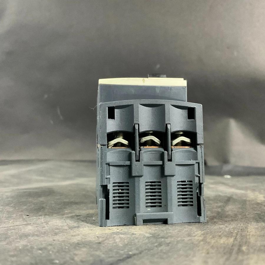 Used SCHNEIDER ELECTRIC GV2ME20 MOTOR CIRCUIT BREAKER ($20 OBO)