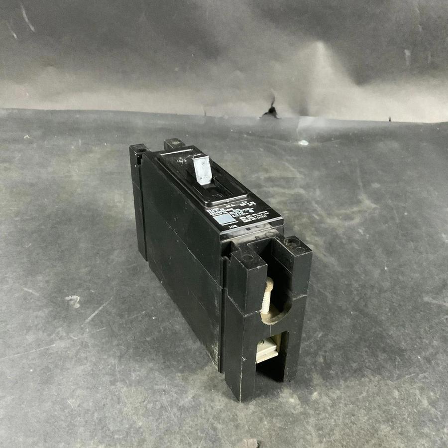 Used WESTINGHOUSE EB1030 CIRCUIT BREAKER ($25 OBO)