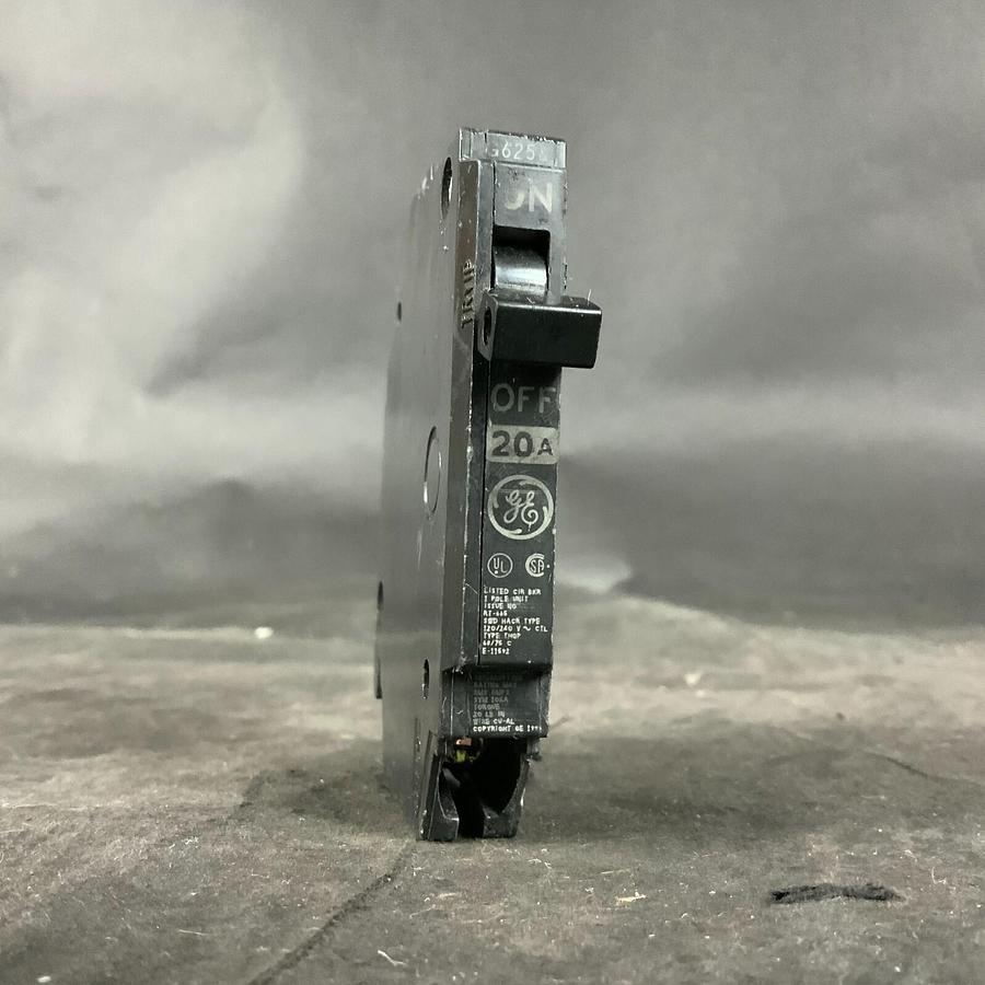 Used GENERAL ELECTRIC RT-665 CIRCUIT BREAKER ($12 OBO)