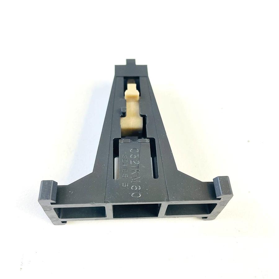 Used EATON CUTLER HAMMER C321KM60 SERIES B1 MECHANICAL INTERLOCK MECHANISM