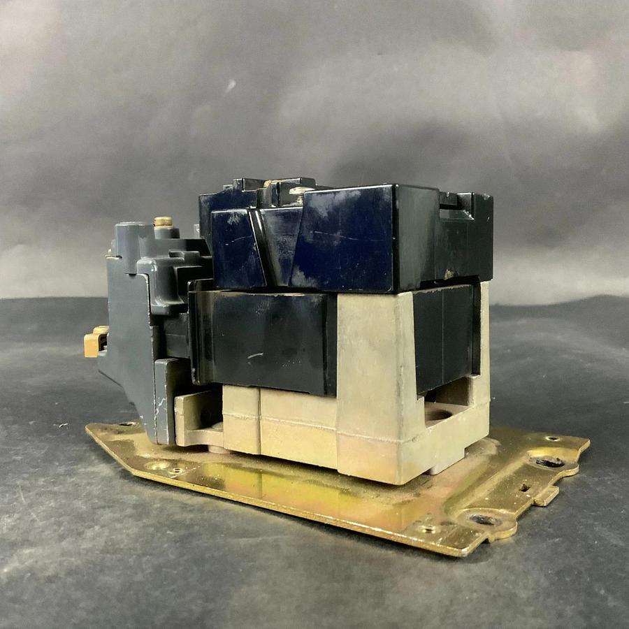 Used ALLEN BRADLEY 709-A0D103 SERIES K STARTER ($20 OBO)