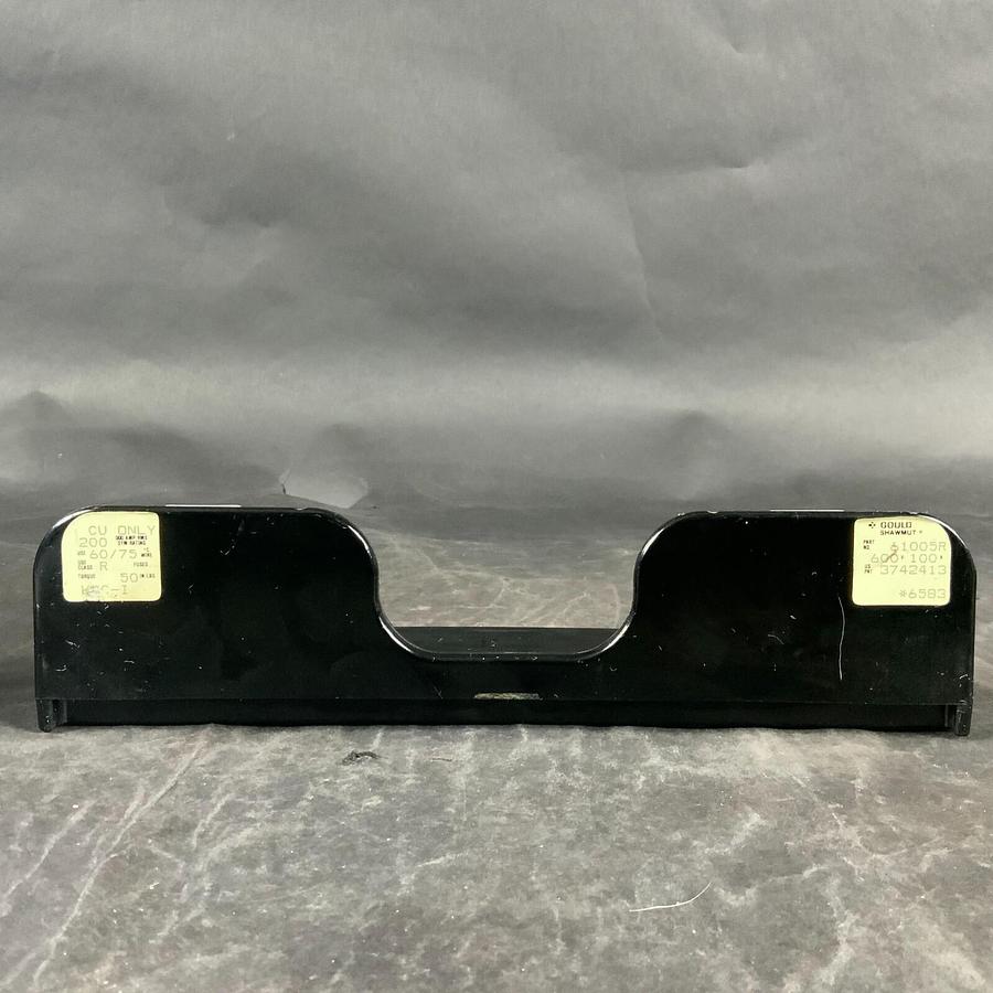 Used FERRAZ SHAWMUT 61005R FUSE BLOCK ($13 OBO)