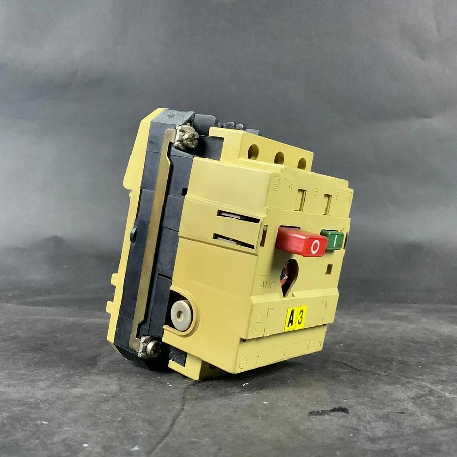 Used KLOCKNER MOELLER PKZM 0-1 CIRCUIT BREAKER ($40 OBO)