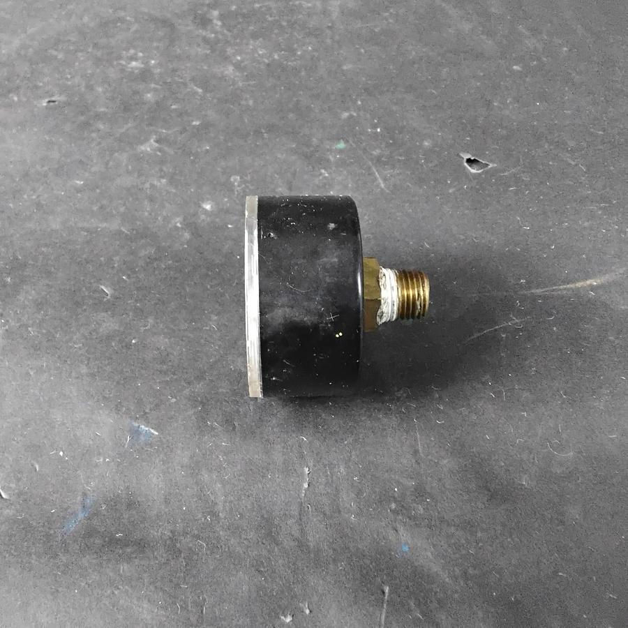 Used C.L. THOMPSON 0-30 PSI PRESSURE GAUGE ($5 OBO)