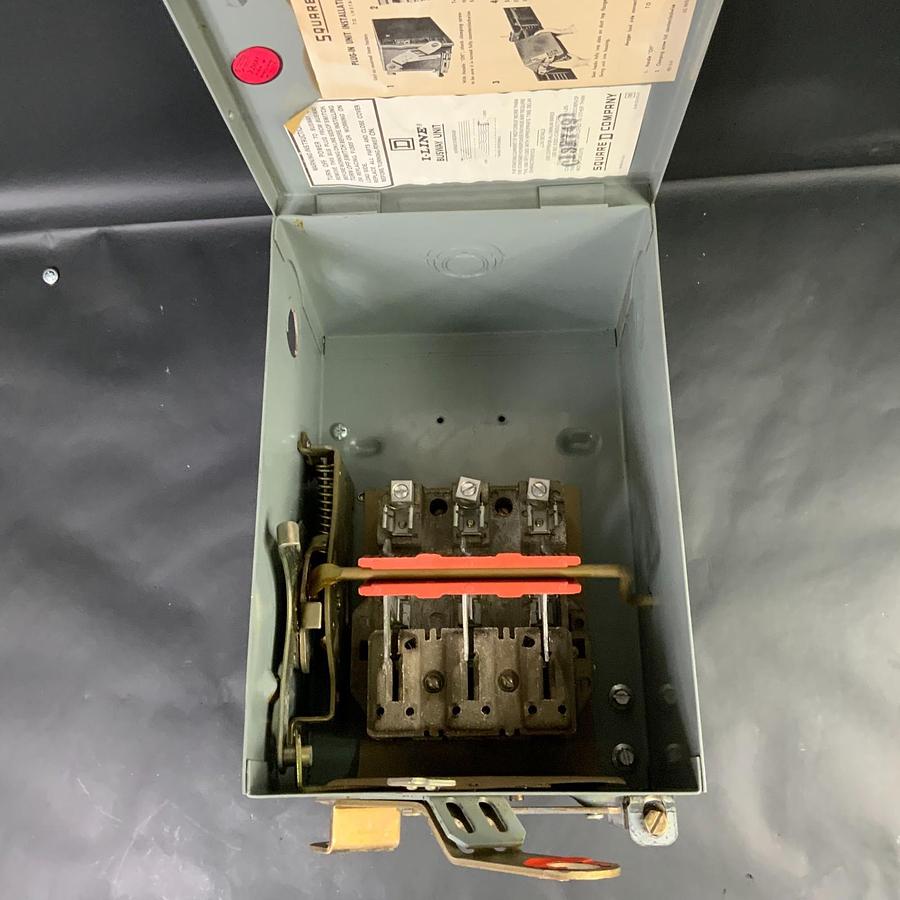 Used SQUARE D PG3203 I-LINE FUSIBLE BUSWAY SWITCH ($100 OBO)