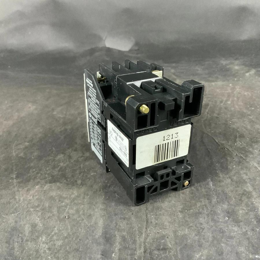Used ALLEN BRADLEY 500-TOD930 SERIES B CONTACTOR ($20 OBO)