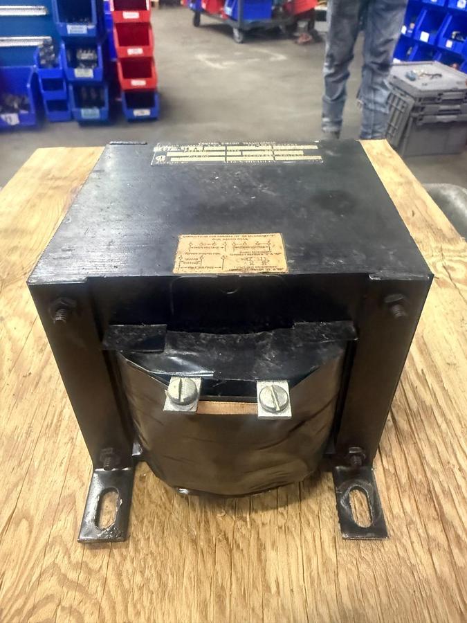 Used ALLEN BRADLEY 1497-N34A TRANSFORMER