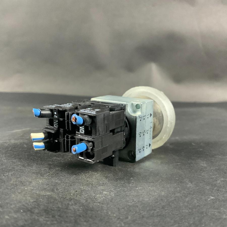 Used SIEMENS 3SB3 GRAY PUSH BUTTON ($30 OBO)
