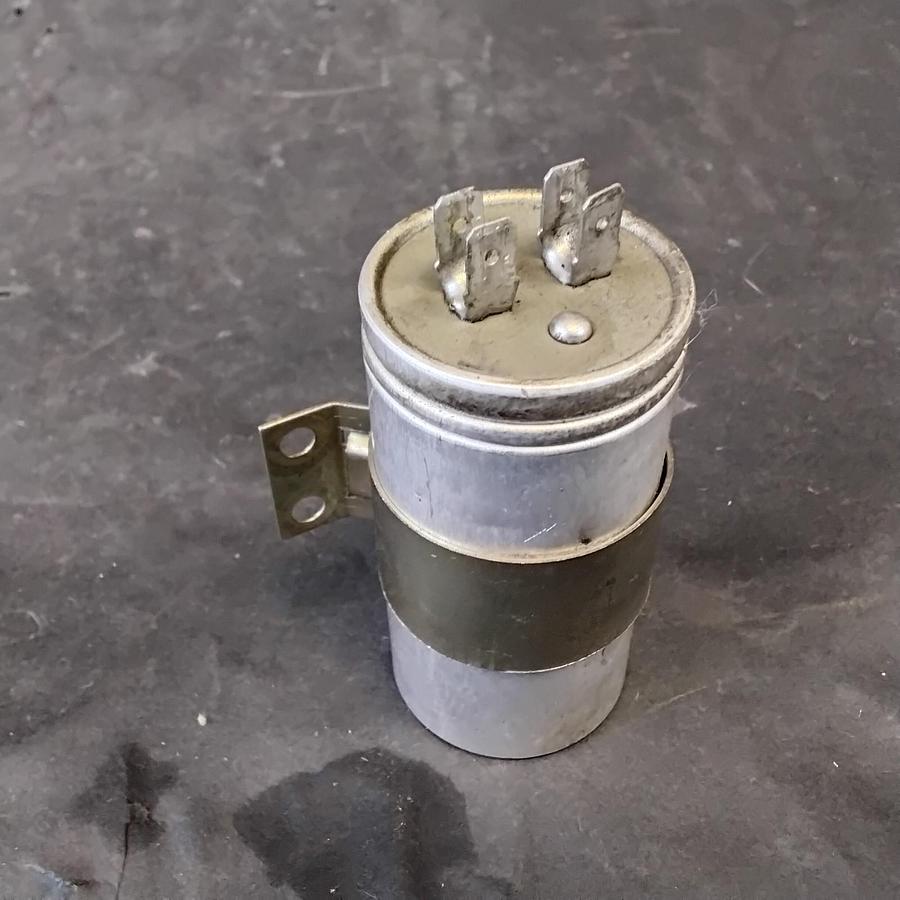 Used MATSUSHITA 40UF-X-200VAC MOTOR RUN CAPACITOR ($11 OBO)
