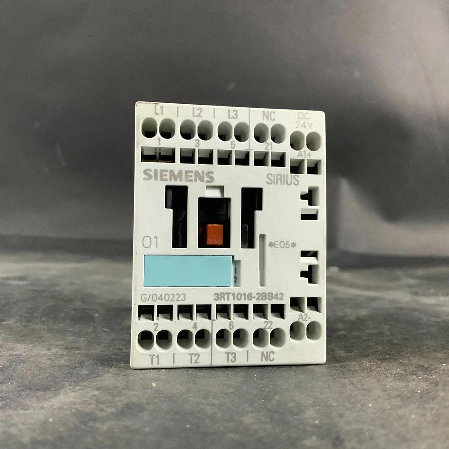 Used SIEMENS 3RT1016-2BB42 CONTACTOR ($25 OBO)