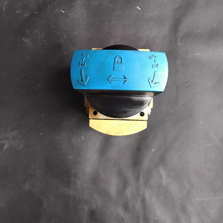 Used FESTO MS6-EM1-1/2 PNEUMATIC VALVE ($35 OBO)