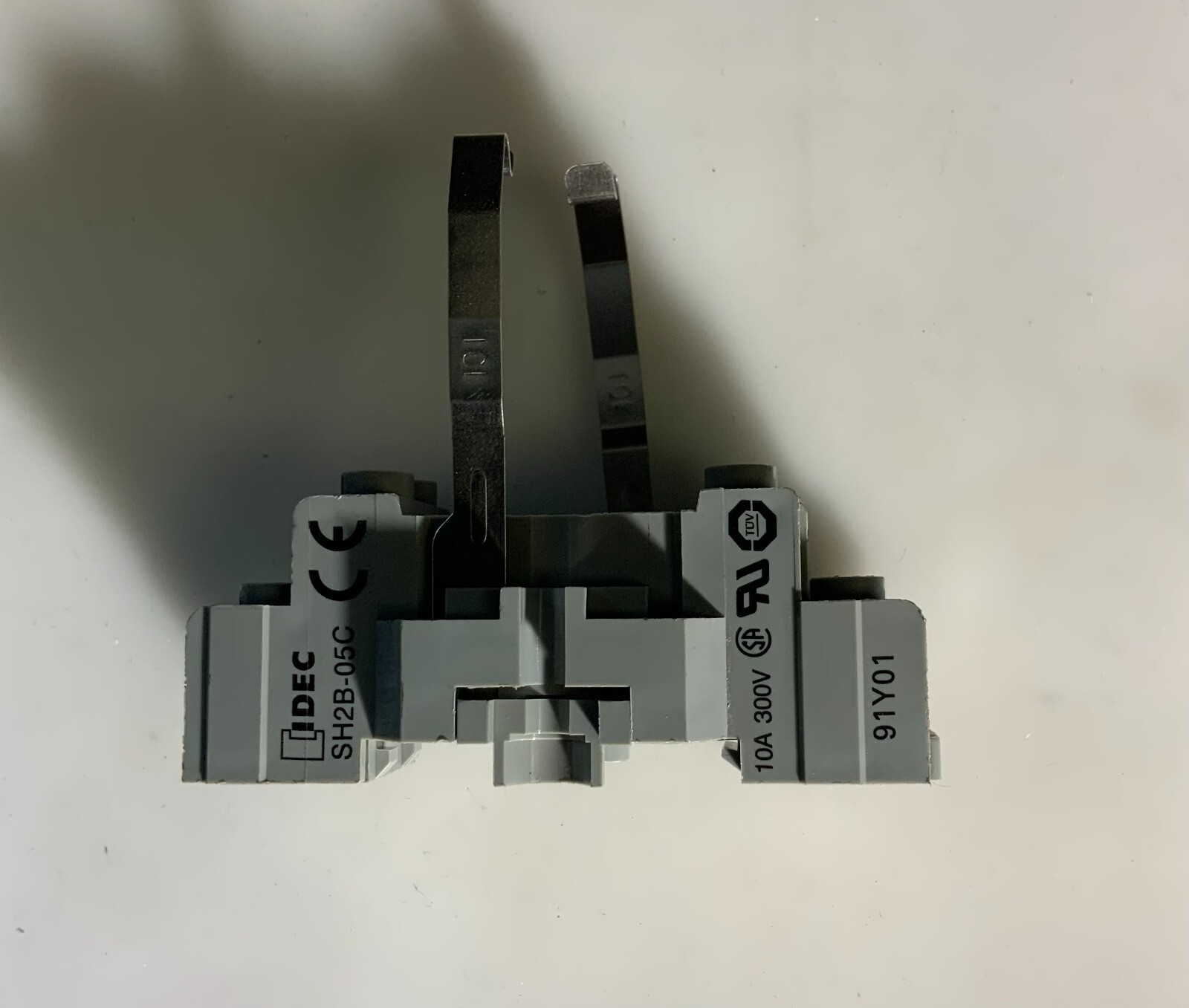 Used IDEC SH2B-05C ($9.99/EACH OBO)