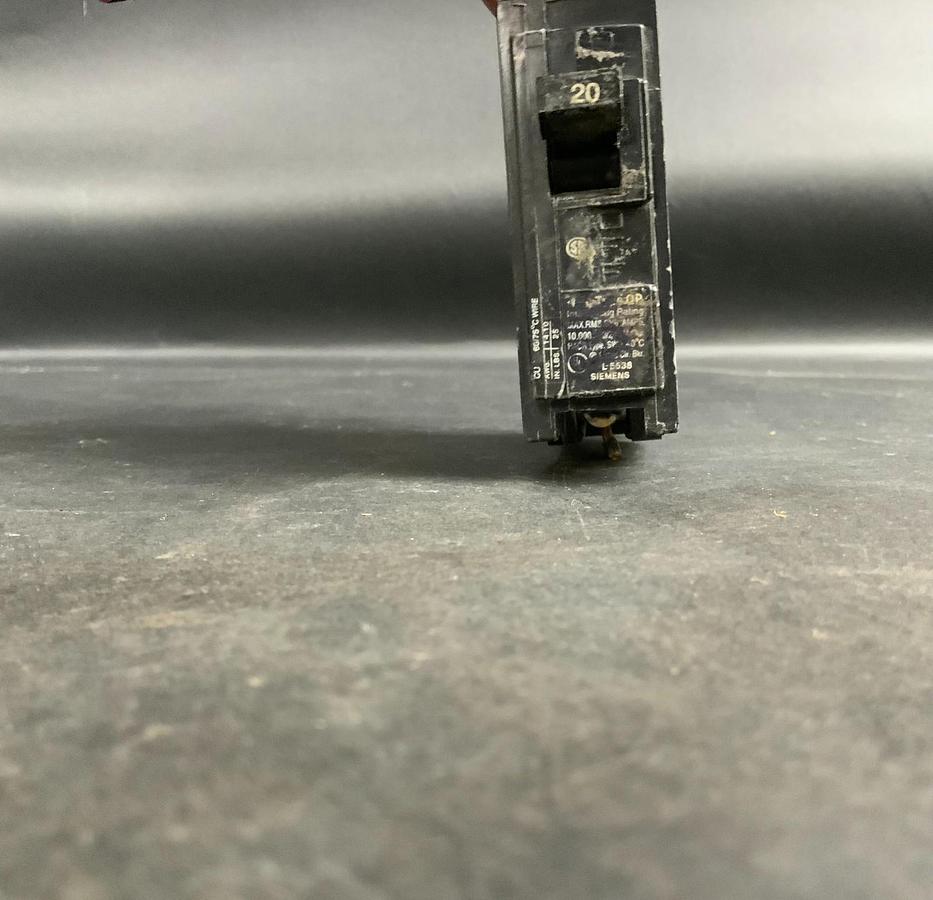Used SIEMENS Q120 CIRCUIT BREAKER ($5 OBO)