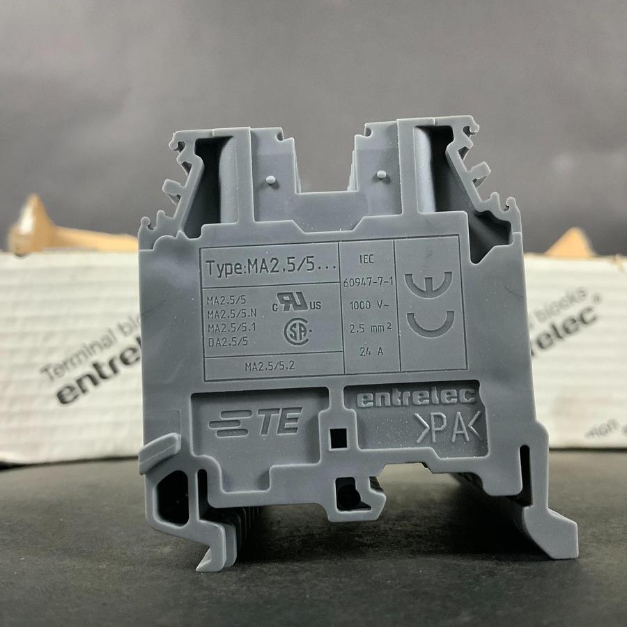 ENTRELEC TYPE MA2,5/5 TERMINAL BLOCK - QTY 50 ($40 OBO)